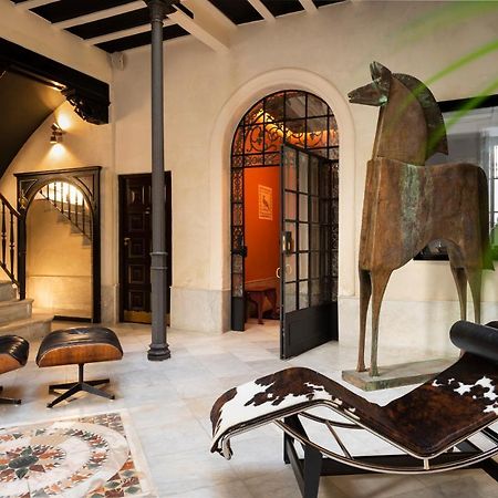 Pajaro Rebelde Bed & Breakfast Seville Luaran gambar