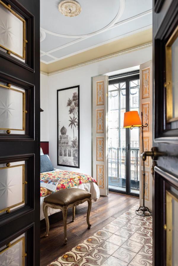 Pajaro Rebelde Bed & Breakfast Seville Luaran gambar
