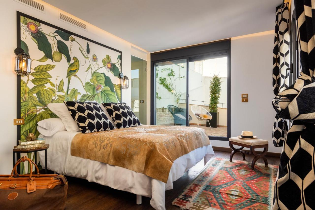Pajaro Rebelde Bed & Breakfast Seville Luaran gambar