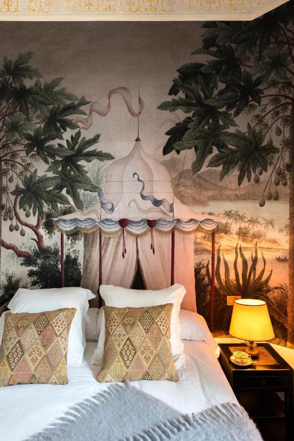 Pajaro Rebelde Bed & Breakfast Seville Luaran gambar