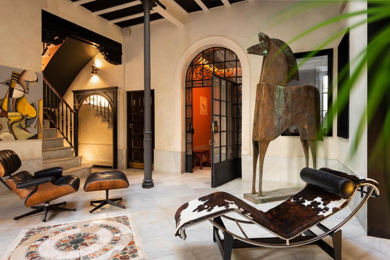 Pajaro Rebelde Bed & Breakfast Seville Luaran gambar